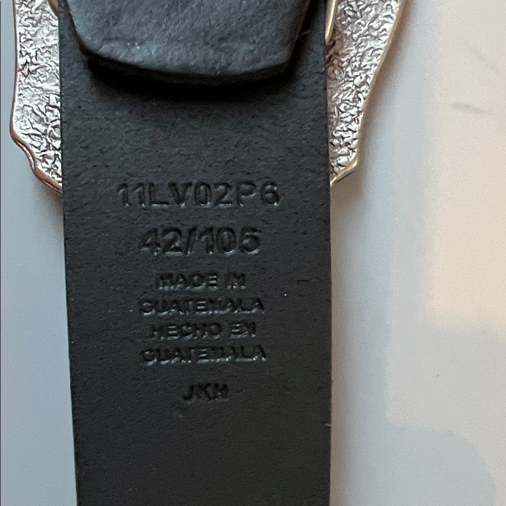 Levi's Black Belt with Engraved Silver Buckle - Picture 4 of 7